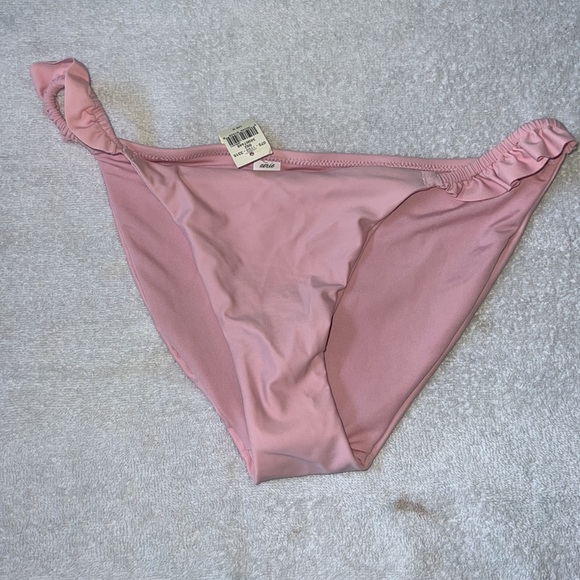 BOTTOMS - Picture 2 of 3